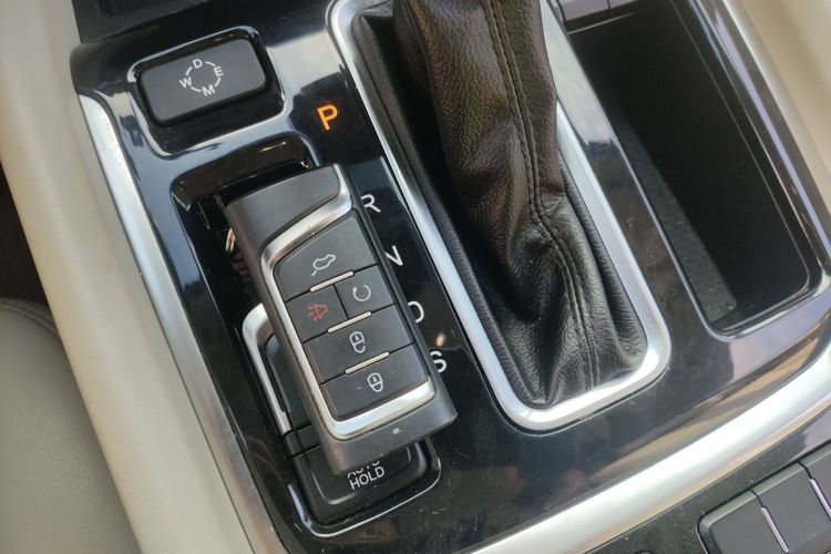 GAC Trumpchi GS8 2017 car image #14