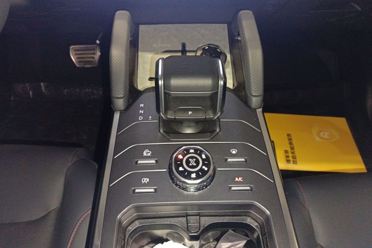 Jetour Traveller 2025 car image #14