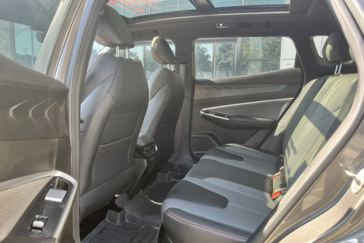 GEELY Boyue 2023 car image #14