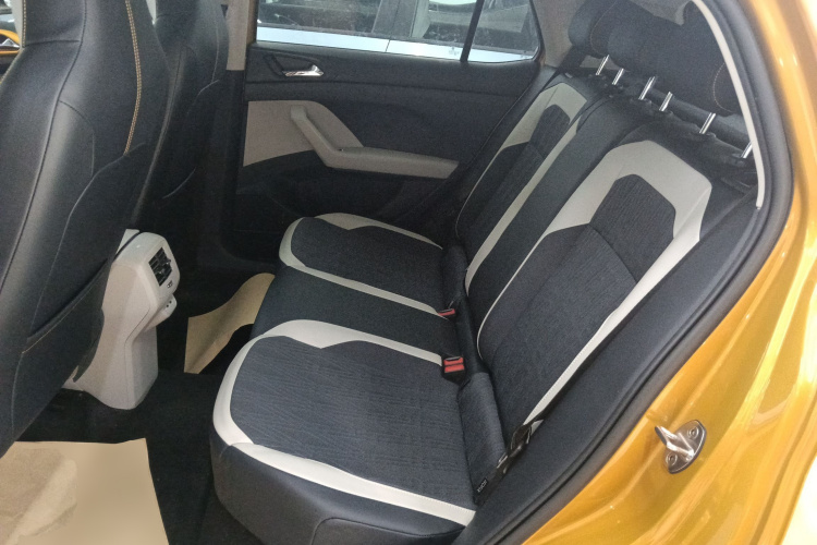 Volkswagen T-Cross 2019 car image #14