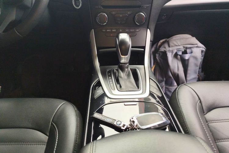 Ford Edge 2018 #14 Ford Edge 2018 car image #14