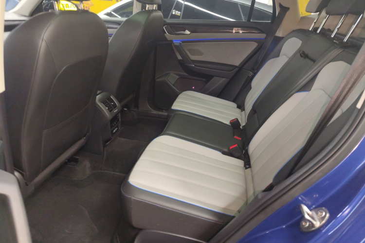 Volkswagen Tayron GTE 2023 immagine di auto #14