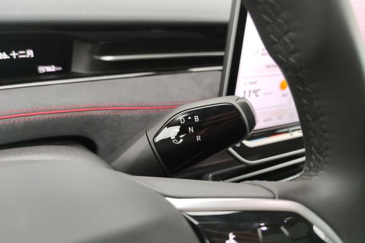 Volkswagen ID.7 Vizzion 2025 #14 Volkswagen ID.7 Vizzion 2025 car image #14