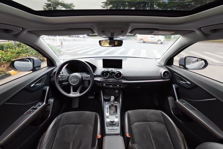 Q2L e-tron 2022 car image #14