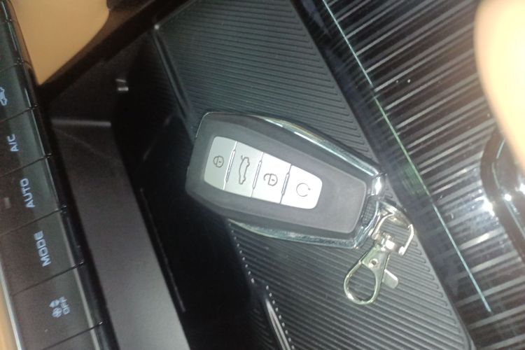 GEELY 2023 car image #14