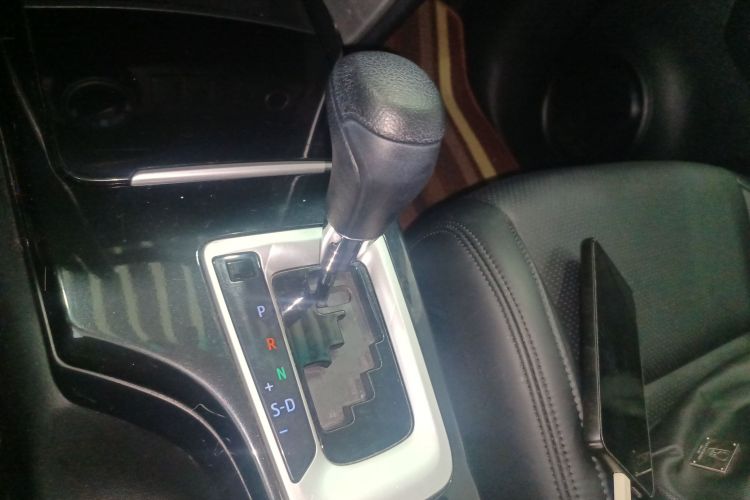 Toyota Fortuner 2019 #14 Toyota Fortuner 2019 car image #14