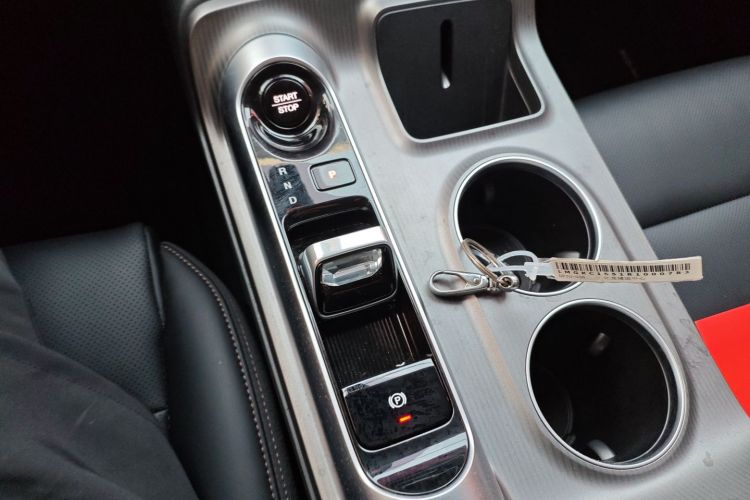 GAC Trumpchi E8 New Energy 2024 car image #14