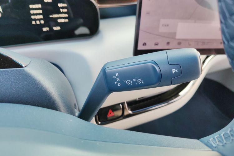 极氪 极氪MIX 2024 汽车图片 #14