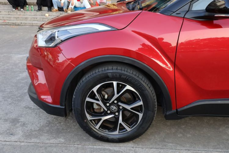 Toyota C-HR 2018 car image #14