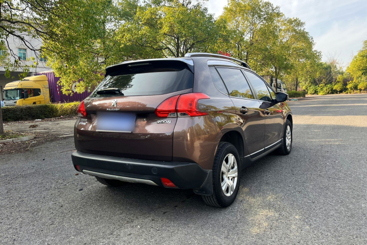 Peugeot 2008 2016 car image #14