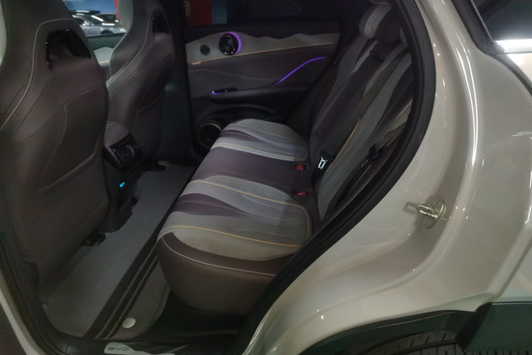 BYD Frigate 07 2023 #14 BYD Frigate 07 2023 car image #14