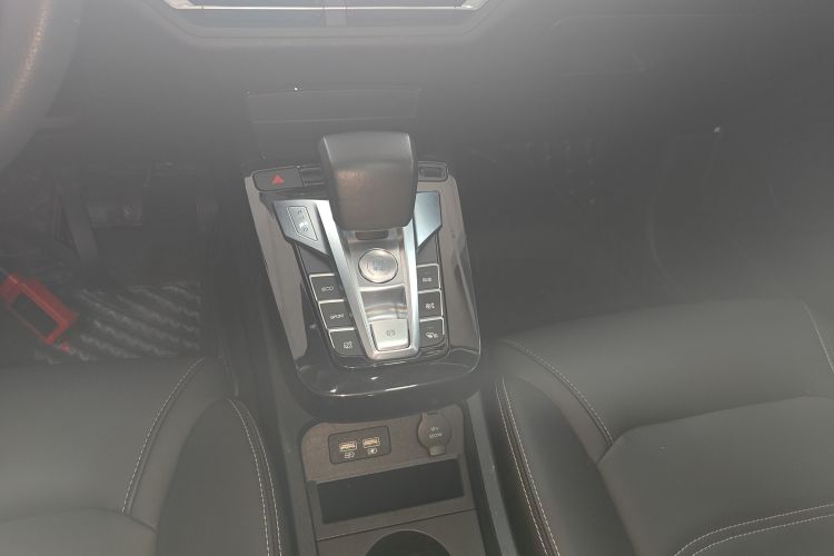 BYD Yuan New Energy 2019 #14 BYD Yuan New Energy 2019 car image #14