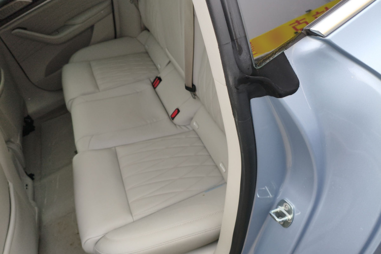 哪吒汽车 哪吒S猎装 2025 #14 哪吒汽车 哪吒S猎装 2025 汽车图片 #14