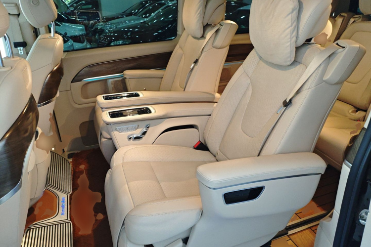 Mercedes-Benz V Class 2022 #14 Mercedes-Benz V Class 2022 car image #14