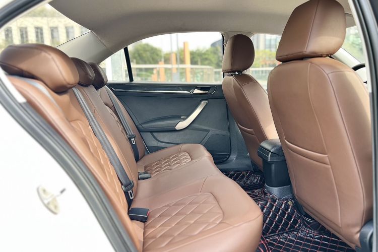 Santana 2020 car image #14