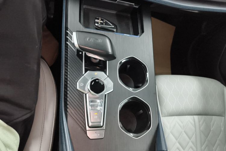 Changan UNI-K iDD 2023 #14 Changan UNI-K iDD 2023 car image #14