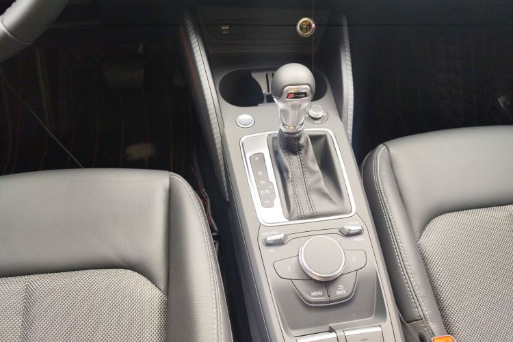 Q2L 2020 car image #14