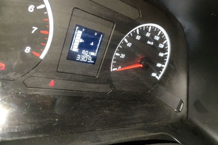 Forthing Lingzhi 2025 #14 Forthing Lingzhi 2025 car image #14