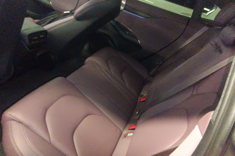 小米汽车 小米SU7 2025 汽车图片 #14