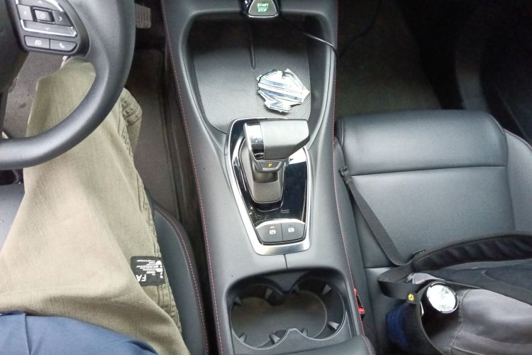MG 5 2024 #14 MG 5 2024 car image #14