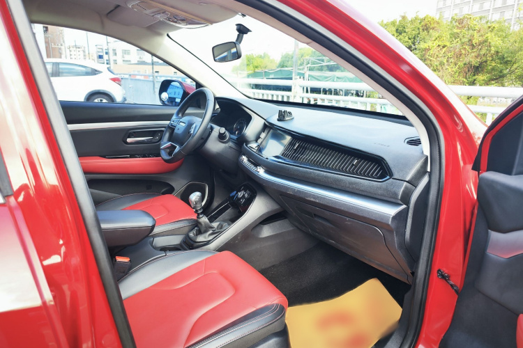 Haval H2s 2016 car image #14