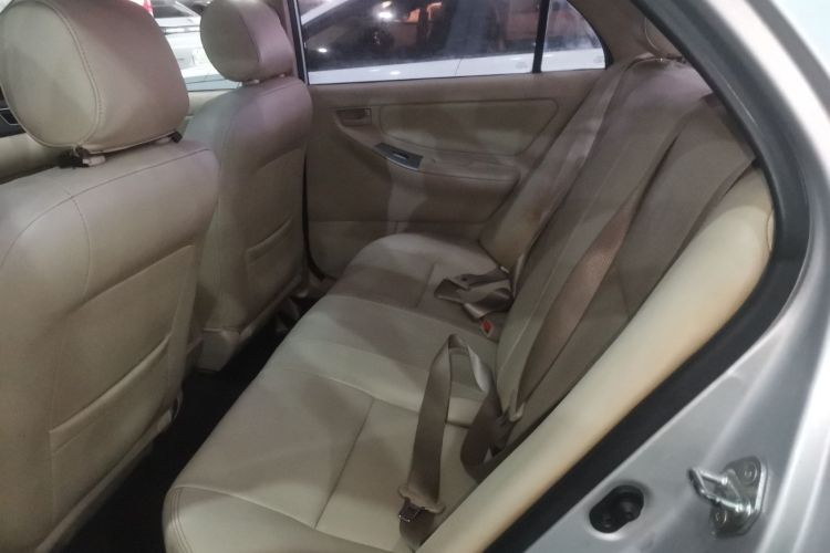 Toyota Corolla (Classic) 2015 immagine di auto #14