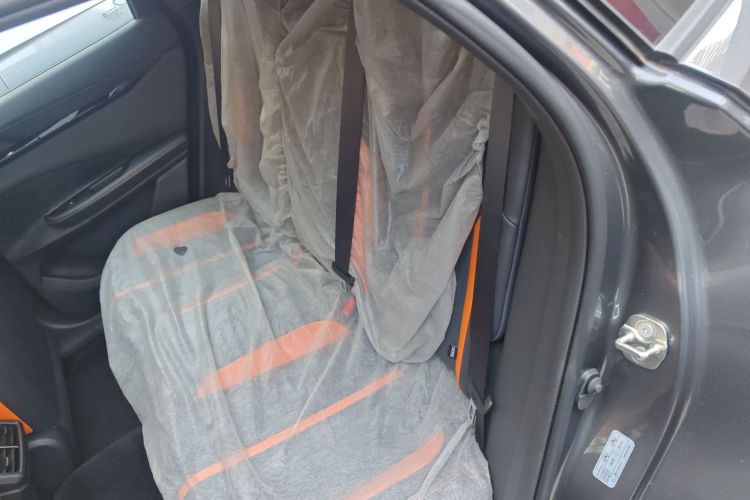 Changan UNI-V 2025 #14 Changan UNI-V 2025 car image #14