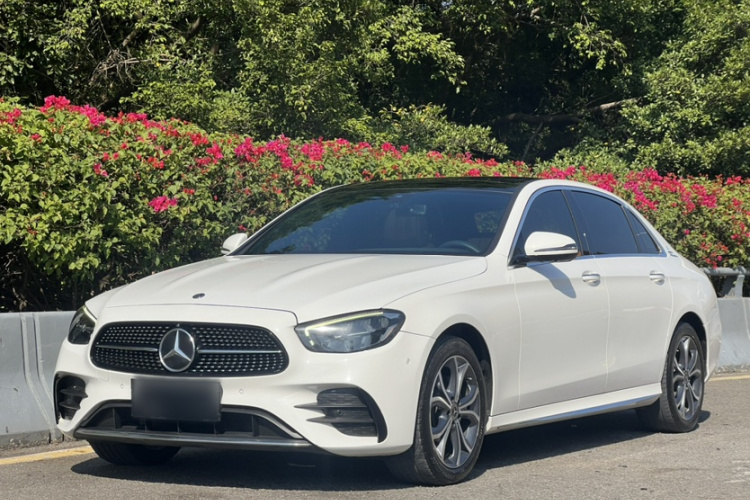 Mercedes-Benz E Class 2021 car image #14