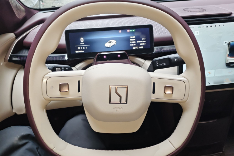 极氪 极氪X 2023 汽车图片 #14