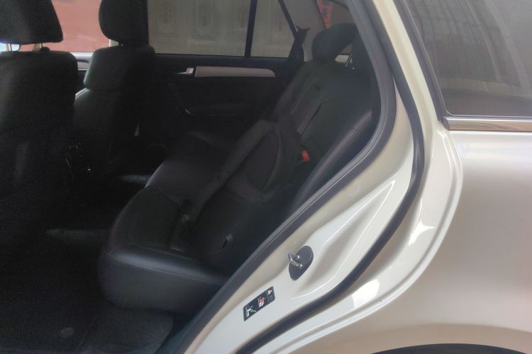 Haval H8 2017 car image #14