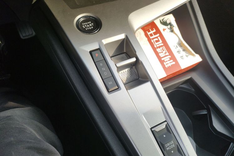 标致 标致408X 2025 汽车图片 #14