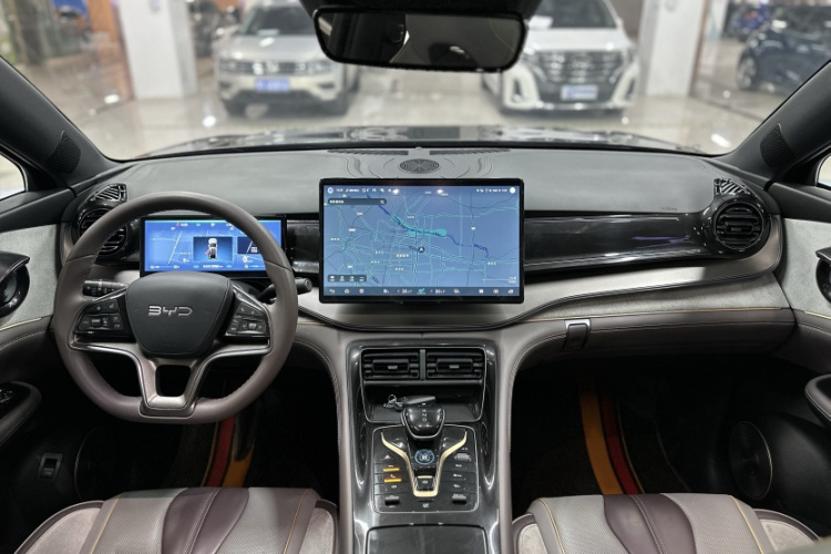 BYD Frigate 07 2024 #14 BYD Frigate 07 2024 car image #14