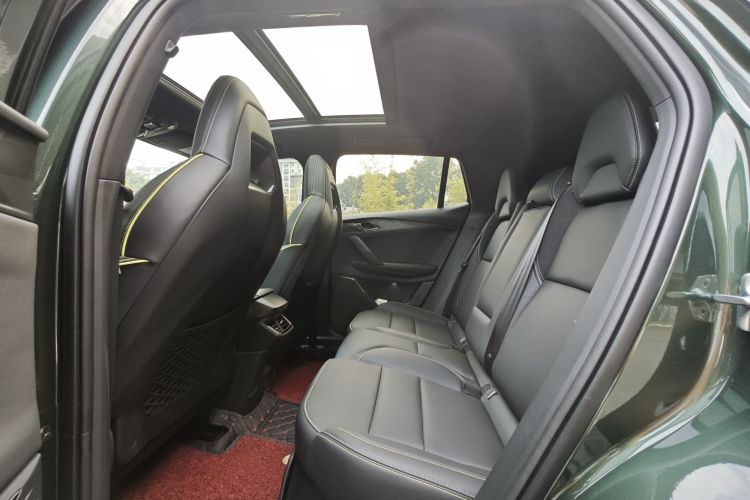 Lynk & Co 06 2023 car image #14