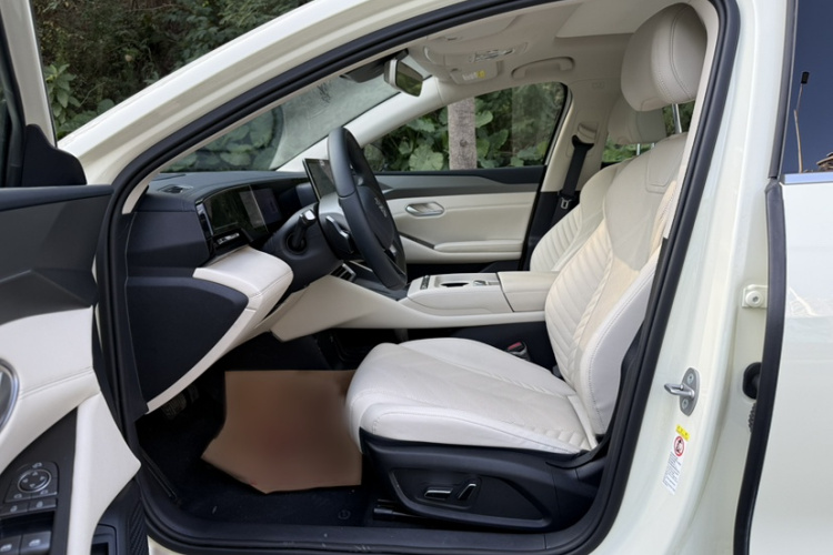 BYD Qin L 2025 car image #14