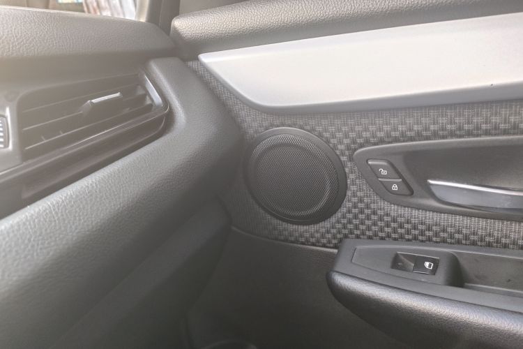 BMW 2 Series Tourer 2016 imagem de carro #14