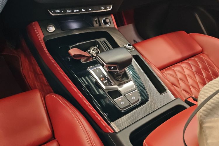 Audi Q5L Sportback 2021 car image #14