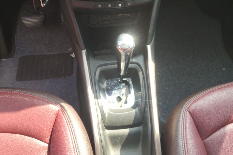 标致 标致2008 2015 汽车图片 #14