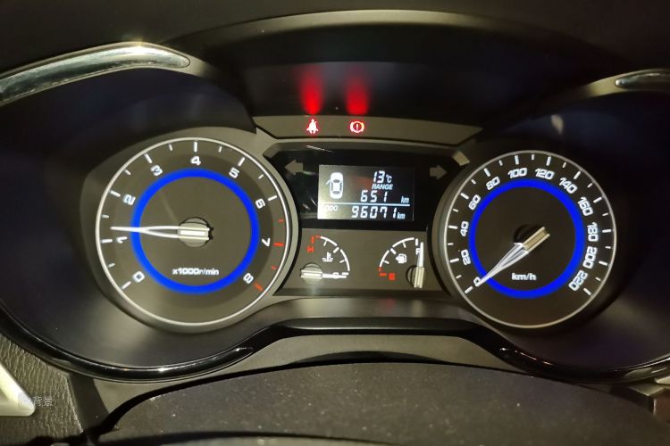 Changan Alsvin V7 2017 car image #14