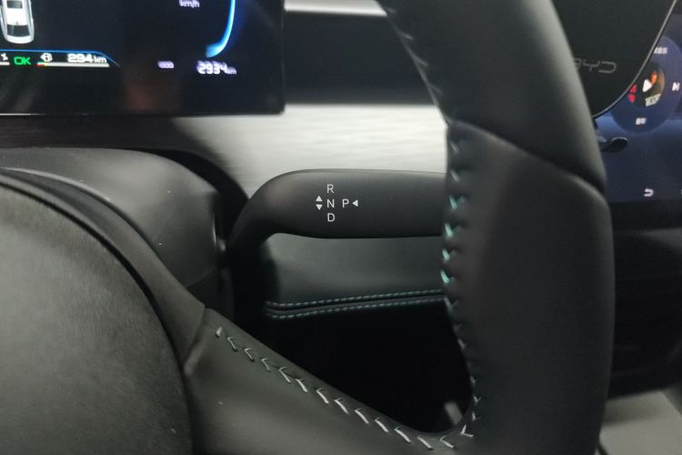 BYD Seal 05 DM-i 2025 #14 BYD Seal 05 DM-i 2025 car image #14