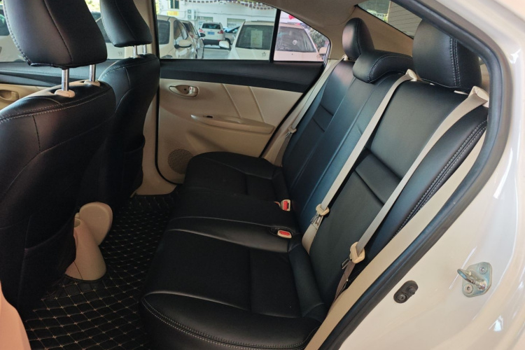 Vios 2015 car image #14