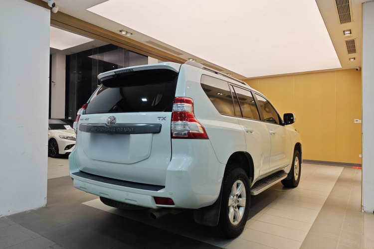 Toyota Land Cruiser Prado 2017 car image #14