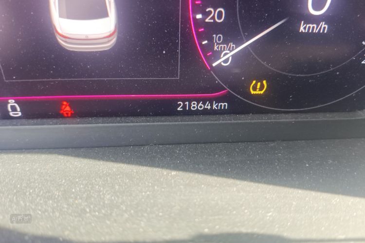 Volkswagen Passat 2022 car image #14