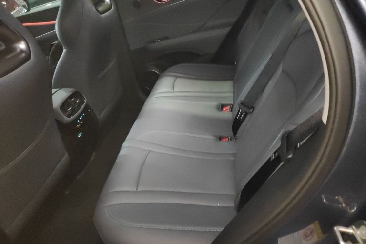 BYD Sea Lion 07 DM-i 2025 car image #14