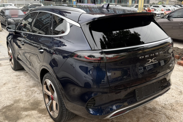 Denza X 2020 car image #14