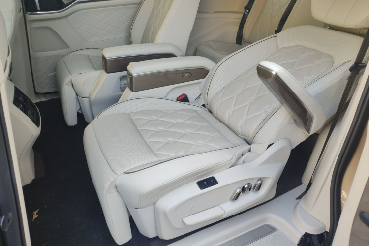 Volkswagen Viloran 2022 #14 Volkswagen Viloran 2022 car image #14