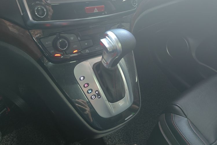 Haval H6 2015 #14 Haval H6 2015 car image #14