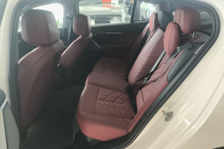 宝马 宝马i5 2025 汽车图片 #14