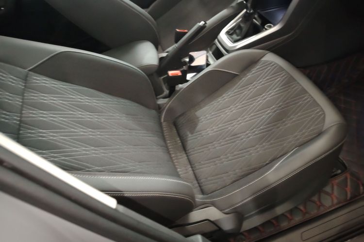 Volkswagen T-Cross 2019 car image #14