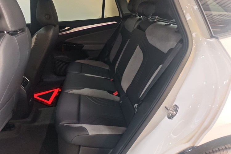 Volkswagen ID.4 Crozz 2025 car image #14