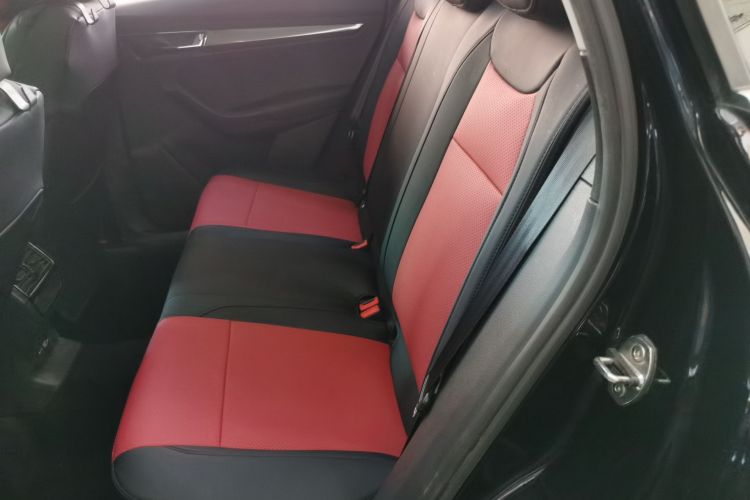 Skoda Karoq 2020 car image #14